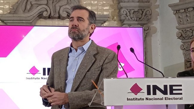 Adán ordenó descuartizar al INE: Córdova
