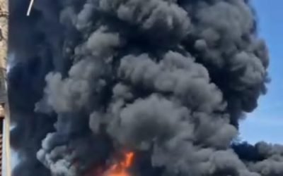 Incendio en recicladora de plásticos
