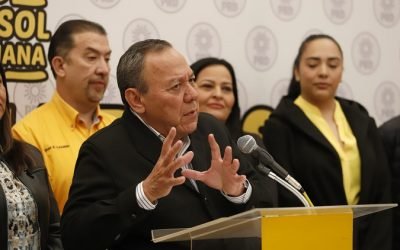 JUNTO CON MAESTROS, PADRES DE FAMILIA Y GENTE ESPECIALIZADA CAMBIEMOS EL ENFOQUE DE LOS LIBROS DE TEXTO: ZAMBRANO