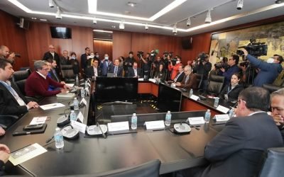 El Senado, órgano constitucional de mesura y prudencia; se recibe a todos: Monreal