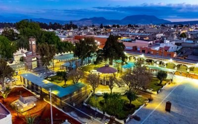 CONSTRUYEN PLAZA DEL MARIACHI EN CALIMAYA