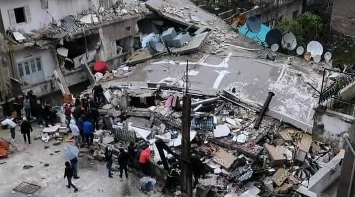 Grupo armado intenta secuestrar a bebé nacida en escombros en Siria