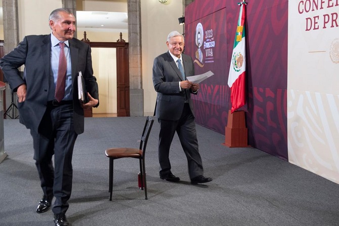 ¡Fue el PAN! Adán es inocente…