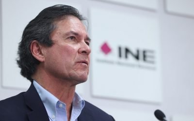 Renuncia Edmundo Jacobo al INE