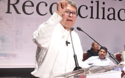 Insta  Monreal a jóvenes universitarios a que aprovechen conocimiento del trabajo legislativo
