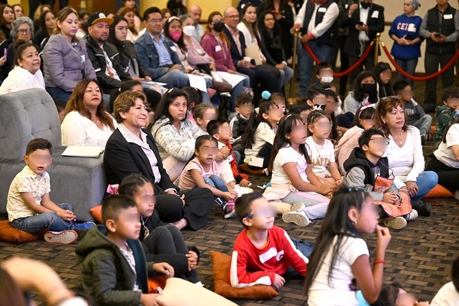 Reafirma Delfina Gómez su compromiso con la infancia mexiquense