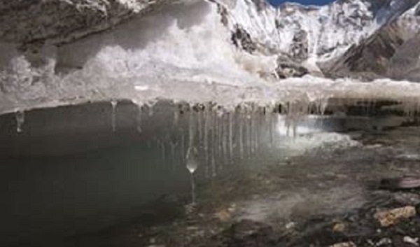 El deshielo de glaciares del Himalaya amenaza a una cuarta parte del mundo