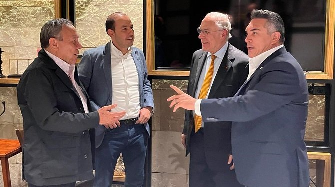 Gurria hace a un lado sus aspiraciones presidenciales para encabezar para construir el Proyecto de Cambio del FAxM