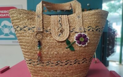 ELABORAN ARTESANÍAS CON POPOTE DE TRIGO EN ACAMBAY