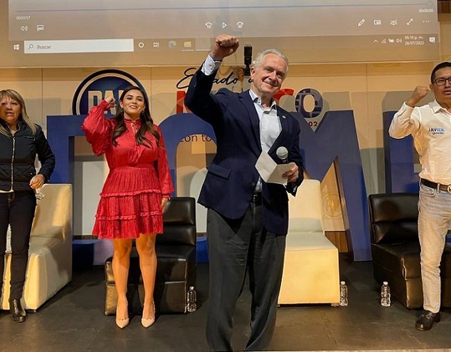 A patadas, los sacaremos de Palacio Nacional: Santiago Creel Miranda