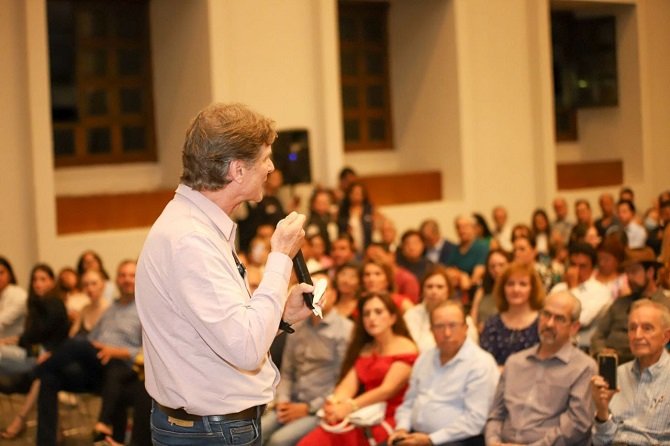 Enrique de la Madrid: “el camino hacia la seguridad pasa por el desarrollo económico»