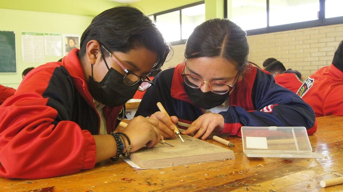 CONVOCA GEM A PERSONAS CON DISCAPACIDAD VISUAL O AUDITIVA Y PERSONAS MAYORES DE 18 AÑOS, A CURSAR EL BACHILLERATO MIXTO Y A DISTANCIA