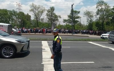 Se reporta desalojo en oficinas del SAT por supuesta colocación de un artefacto explosivo