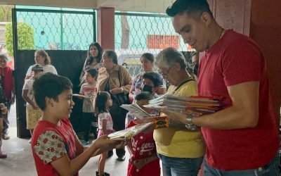 CIUDADANO REGALA DE SU BOLSILLO 600 KITS DE ÚTILES ESCOLARES