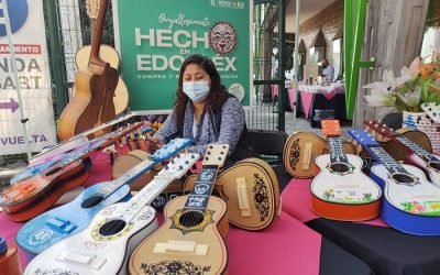 TRABAJAN ARTESANOS MEXIQUENSES TÉCNICA DE LAUDERÍA