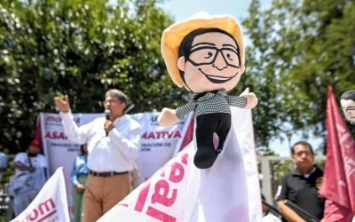 Monreal asegura estar listo para sacar adelante a México