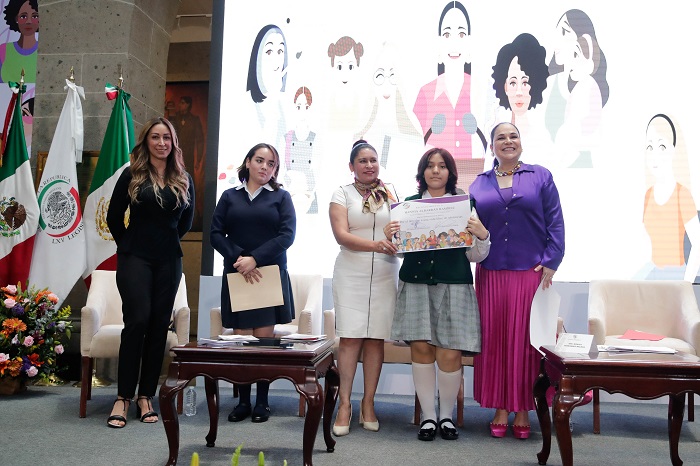 Presentan documento para visibilizar y respetar derechos humanos de mujeres y niñas