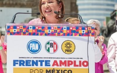 Recibe Xóchitl constancia como coordinadora del Frente Amplio por México