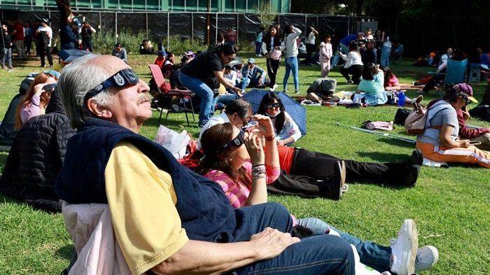 Emite SEP recomendaciones a comunidades escolares para apreciar el eclipse de sol del 8 de abril