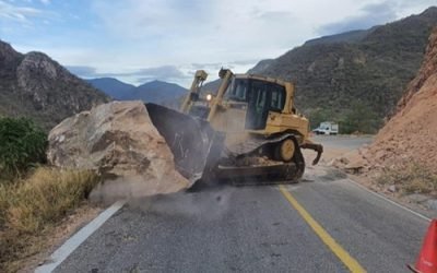 Implementó SICT acciones inmediatas ante incidencias en carreteras de Oaxaca por sismo de este viernes