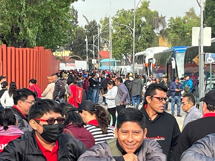 Sindicatos de Educación bloquean todos los accesos de ingreso a la Cámara de Diputados