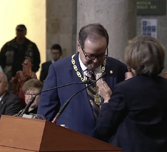 Lomelí Vanegas toma protesta como nuevo rector de la UNAM