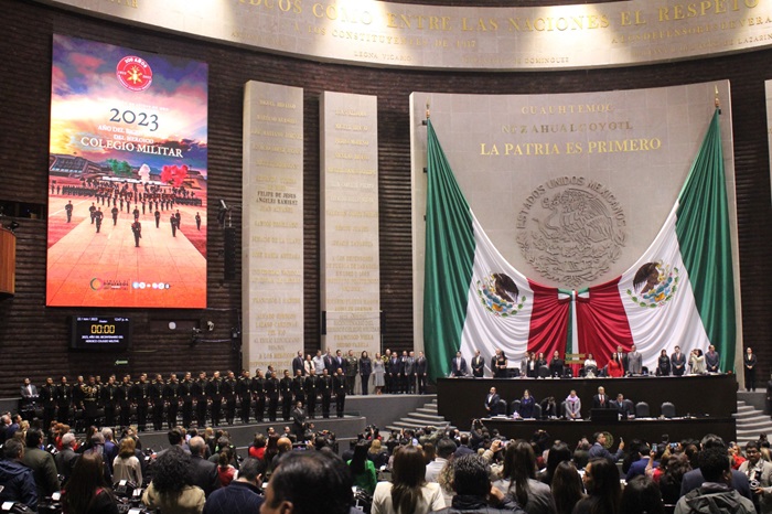 Desairan diputados ceremonia para conmemorar el bicentenario del Heroico Colegio Militar