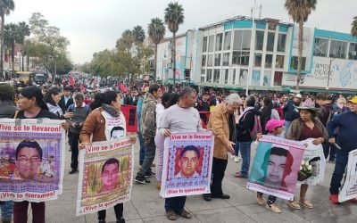 SCJN ordena a la FGR publicar carpeta de investigación del caso Ayotzinapa