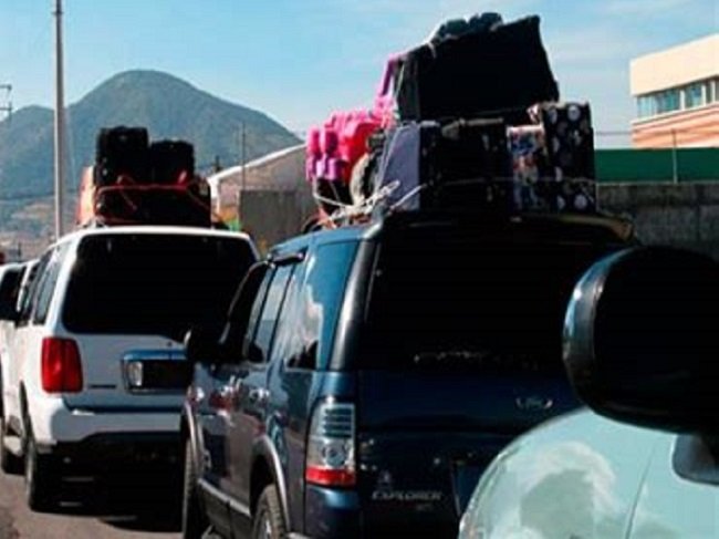 Miedo a redadas hace que paisanos y sus familias decidan no volver a EU tras Navidad