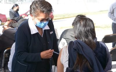 Población mexiquense acude a macromódulos de vacunación contra COVID-19  •