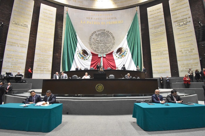 En fast track diputados quitan fuero Uriel Carmona Gandara