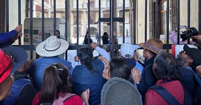 Maestros de la CNTE dan ‘portazo’ en SEP tras marchar por basificación y aumento salarial