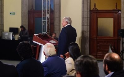 Reforma zedillista desplomó jubilaciones al 25% de los salarios: AMLO