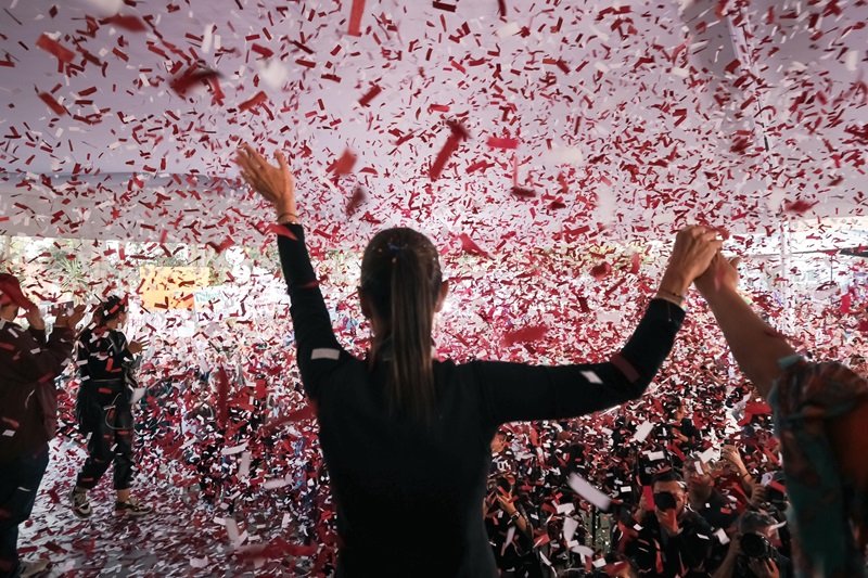 Falso que se utilicen recursos públicos para precampaña: Sheinbaum