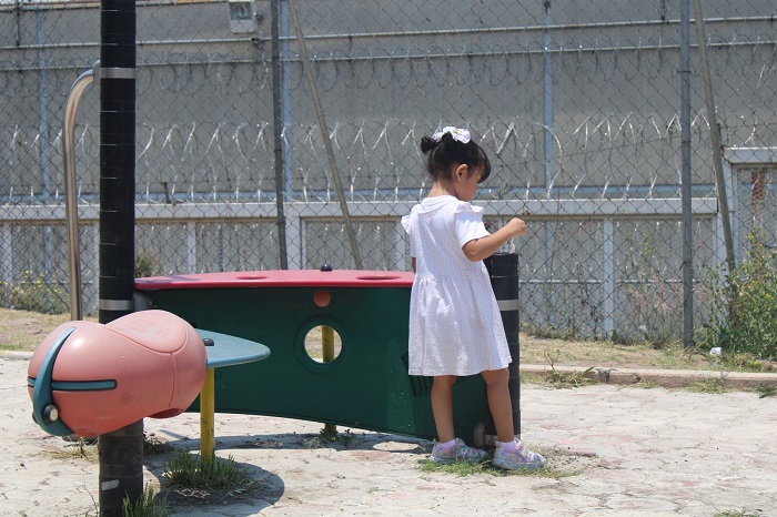 Actualizar la base de datos de los menores que viven con sus madres en centros penitenciarios, pide