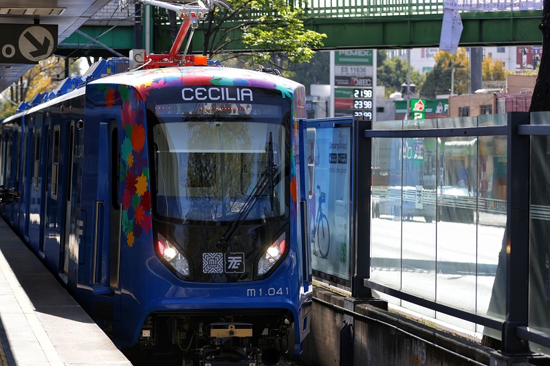 Ponen en marcha un nuevo tren ligero de nombre “Cecilia”