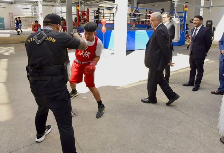 En Tepito, presidente AMLO entrega nuevas instalaciones de bachillerato deportivo en boxeo