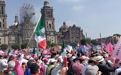 Reducción de jornada laboral demandan contingentes en marcha del Día del Trabajo