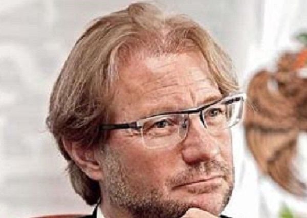 Avanza solicitud de México para extraditar a Andrés Roemer