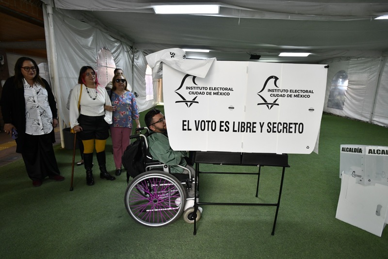 IECM promueve el uso de materiales electorales accesibles entre personas con alguna discapacidad