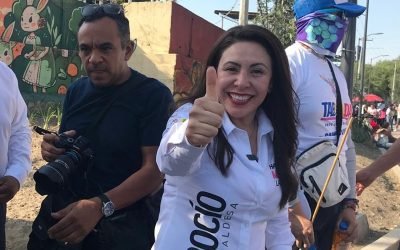 La morenista Evelyn Parra usa la Tarjeta Violeta y apoyos económicos ilegales durante la campaña para la alcaldía de la Venustiano Carranza, acusa Rocío Barrera