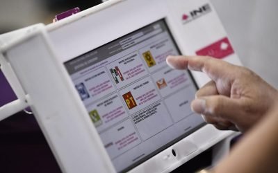 Presentan las Urnas Electrónicas a instalarse en las 44 casillas especiales en la CDMX