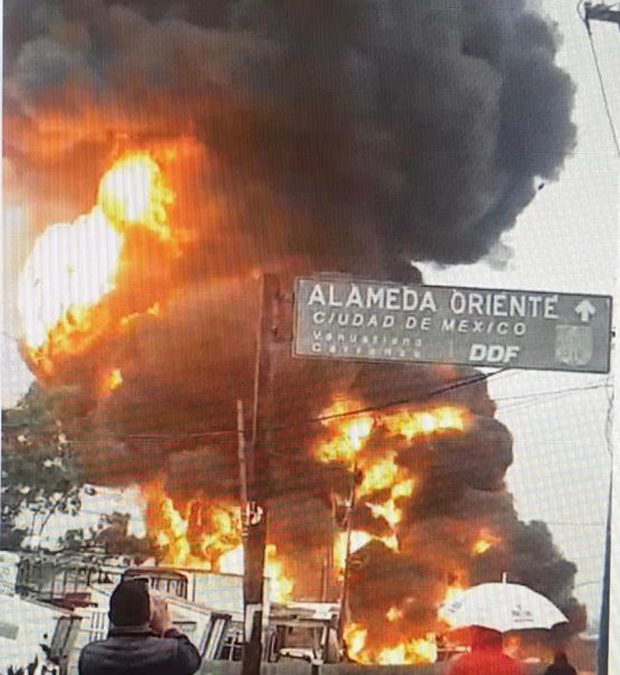 Incendio en inmediaciones de AICM no afectó operaciones