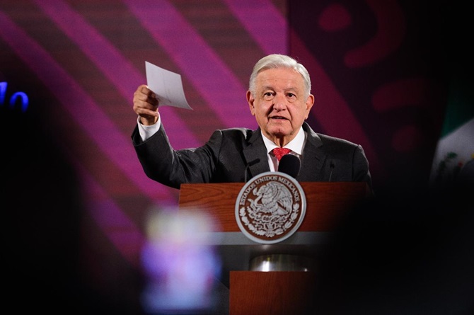 AMLO alista carta diplomática para Canadá por señalamientos a la reforma judicial