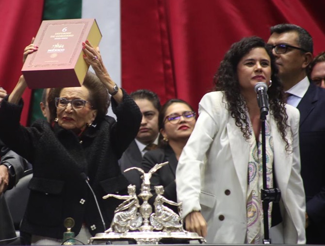 Defienden legisladores de mayoría logros de AMLO; oposición censura el híper presidencialismo