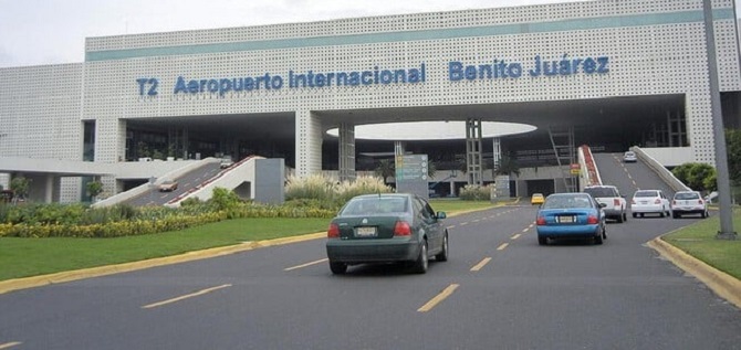 Aeropuerto capitalino “amenaza veladamente” a más de 10 permisionarios de taxis del AICM para que se sumen a Uber y Didi.