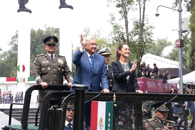 Conmemora AMLO Gesta Heroica de Chapultepec acompañado con Sheinbaum; Legislativo y Judicial