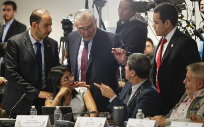 Aprueban Comisiones del Senado reforma para limitar acciones de la Corte