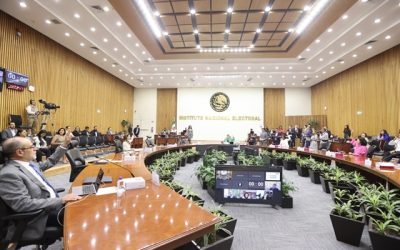 Adquiere INE 6.4 mdp en tijeras plumas y cojines para elección