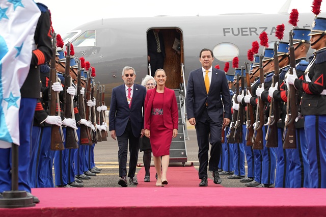 Claudia Sheinbaum llega a Honduras para la IX cumbre de la Celac